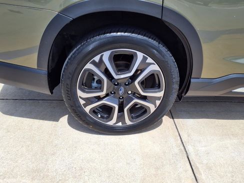 Certified 2025 Subaru Ascent Limited AWD/4WD image 27