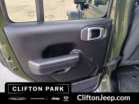 Certified 2023 Jeep Wrangler Unlimited image 11