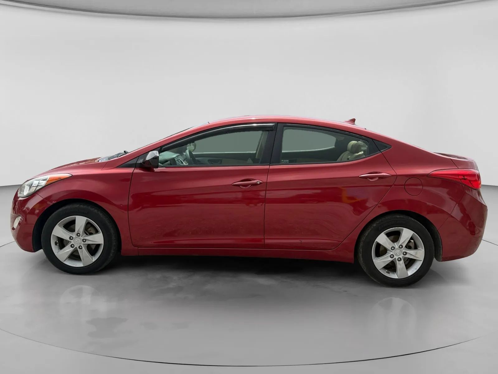 Used 2012 Hyundai Elantra GLS w/ Preferred Pkg 3 FWD image 2