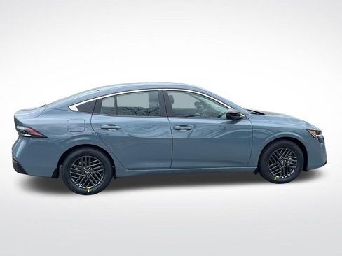 New 2026 Nissan Sentra SV w/ Floor Mat Package FWD image 6