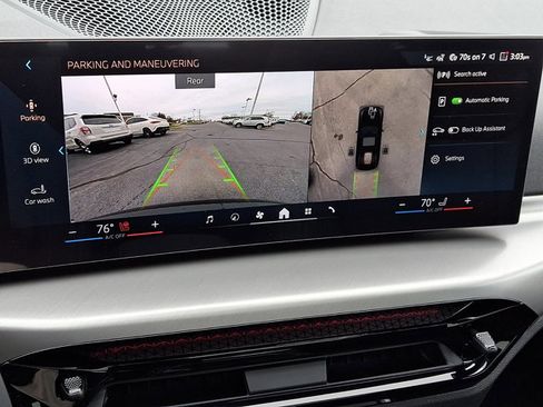 New 2026 BMW 330i xDrive Sedan w/ M Sport Package image 15