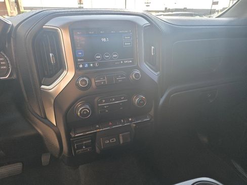 Used 2020 Chevrolet Silverado 1500 LT w/ Trailering Package image 16