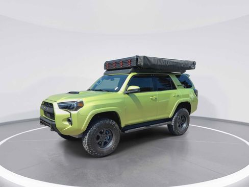 Used 2022 Toyota 4Runner TRD Pro AWD/4WD image 4