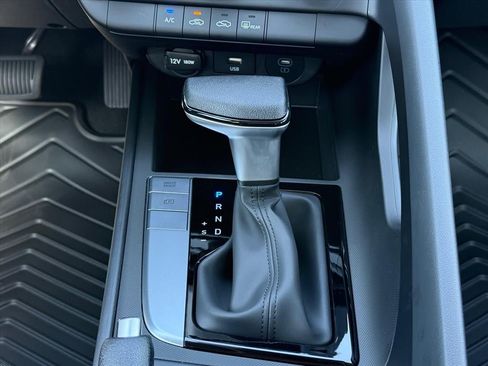 New 2026 Hyundai Elantra SE FWD image 24