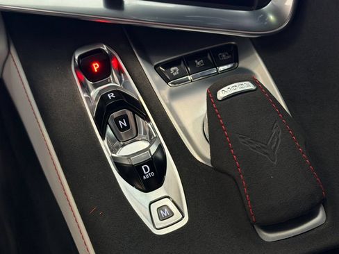 Used 2023 Chevrolet Corvette Stingray Premium Cpe w/ Z51 Performance Package RWD image 23