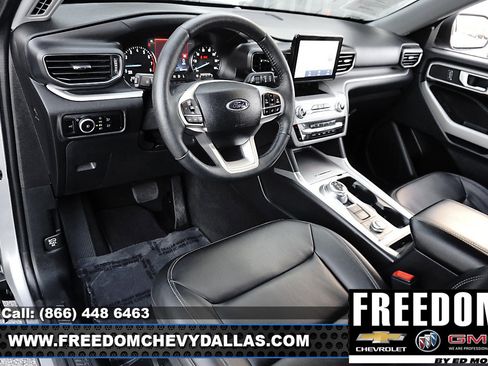 Used 2024 Ford Explorer XLT w/ Equipment Group 202A image 6