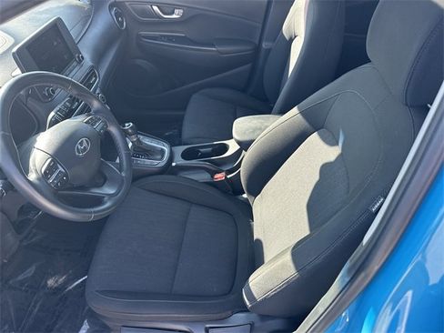 Certified 2022 Hyundai Kona SEL w/ Convenience Package image 18