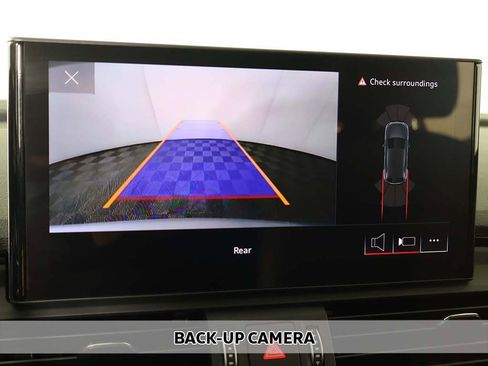 Used 2023 Audi Q5 2.0T Premium w/ Convenience Package image 5