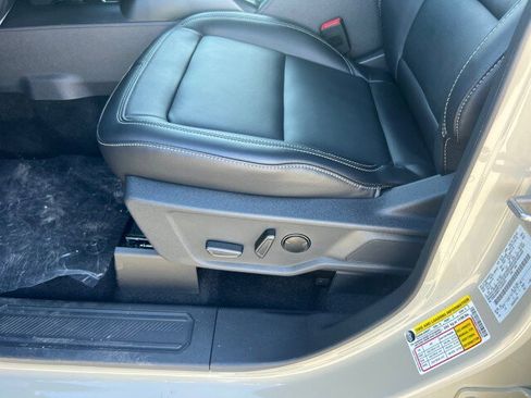 New 2026 Ford Bronco Outer Banks AWD/4WD image 8