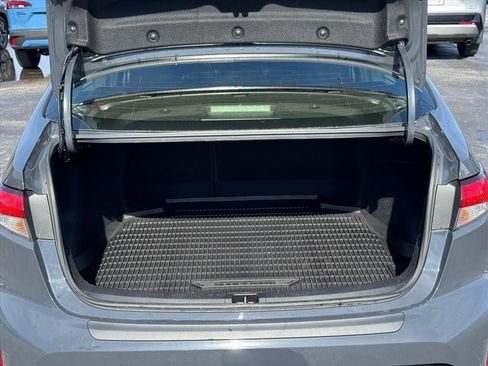 Used 2024 Toyota Corolla SE w/ SE Package image 14