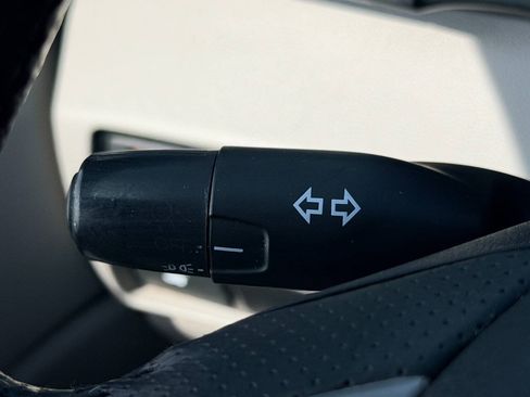 Used 2015 Honda Odyssey EX-L image 38
