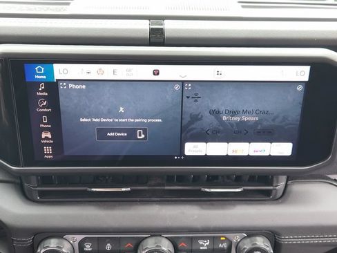 Certified 2025 Jeep Gladiator Mojave w/ Convenience Group AWD/4WD image 16