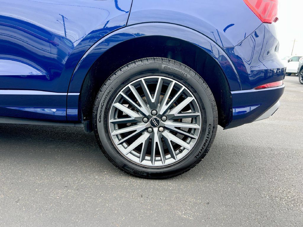 Used 2021 Audi Q3 2.0T Premium w/ 19" Wheel Package AWD/4WD image 26