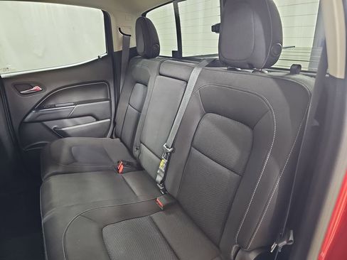 Used 2016 Chevrolet Colorado LT w/ LT Convenience Package image 17