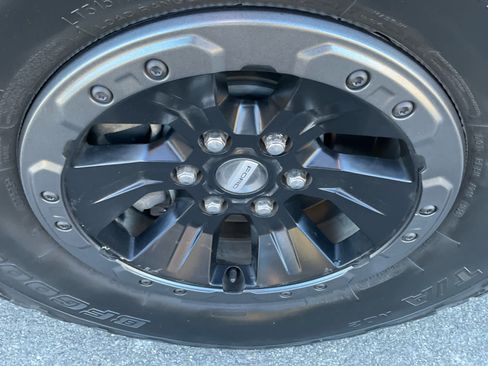 Used 2018 Ford F150 Raptor w/ Equipment Group 802A Luxury image 10