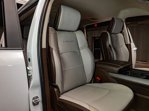 Used 2025 RAM 3500 Laramie w/ Max Tow Package image 31