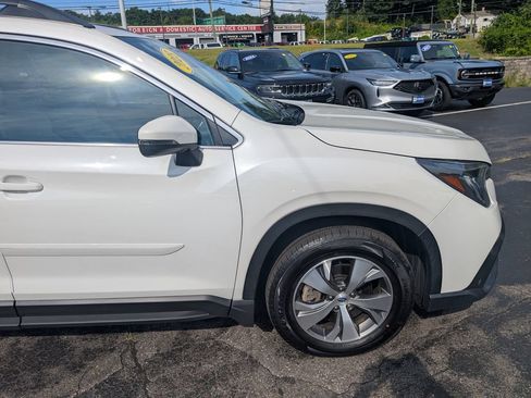 Used 2023 Subaru Ascent Premium w/ Convenience Package AWD/4WD image 10