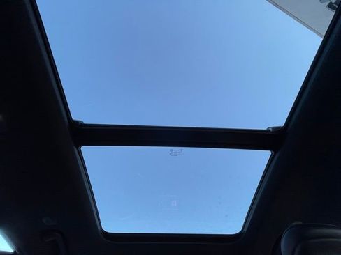 Used 2021 Jeep Grand Cherokee L Overland w/ Luxury Tech Group IV image 24