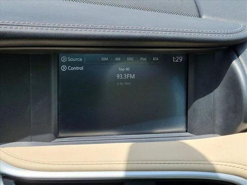 Used 2019 INFINITI QX30 FWD image 12