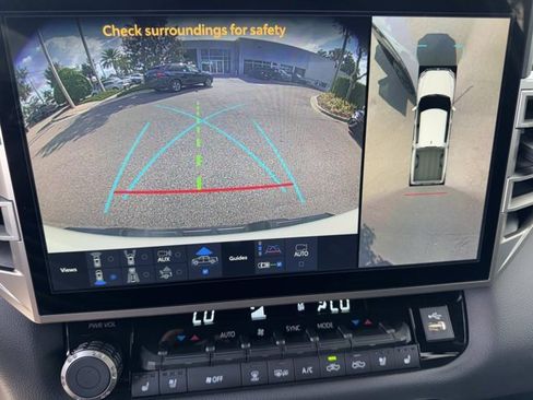 Used 2025 Toyota Tundra Limited image 30