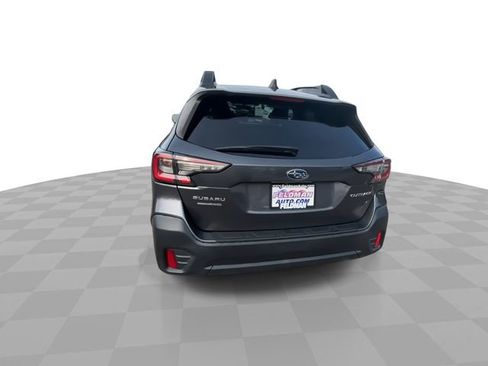 Used 2022 Subaru Outback Premium image 7