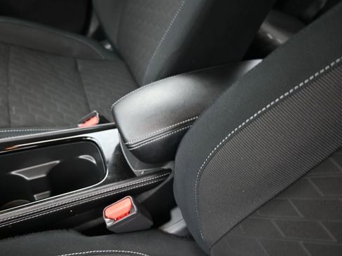 Used 2024 Nissan Kicks SV image 15