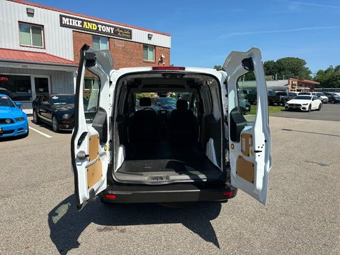 Used 2022 Ford Transit Connect XL FWD image 27