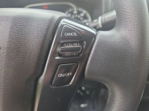 Used 2024 Nissan Frontier S RWD image 21