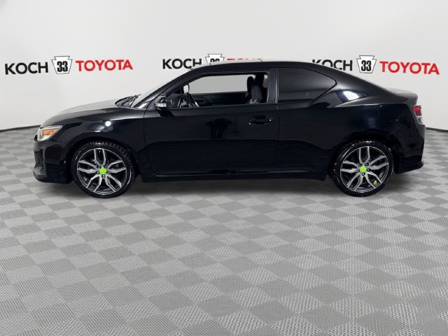 Used 2015 Scion tC FWD image 2