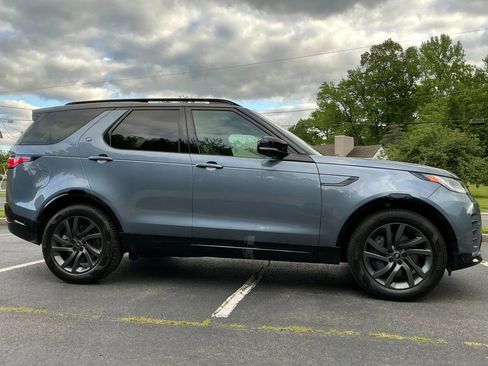 Used 2023 Land Rover Discovery S R-Dynamic AWD/4WD image 3