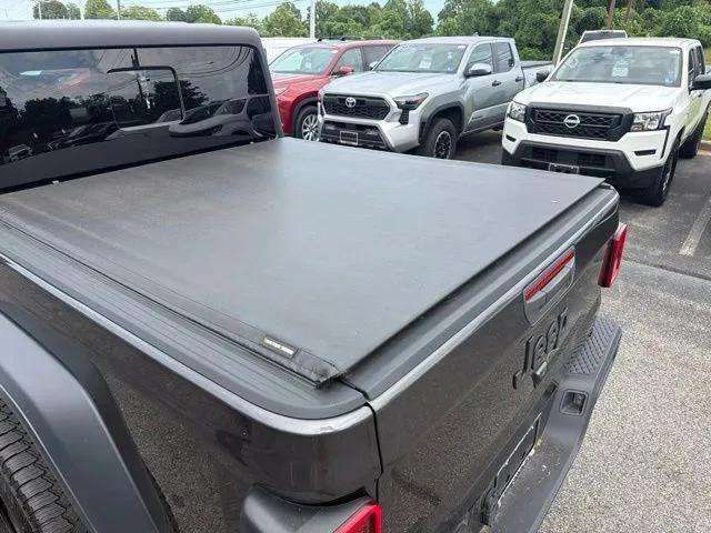 Used 2023 Jeep Gladiator Sport AWD/4WD image 27