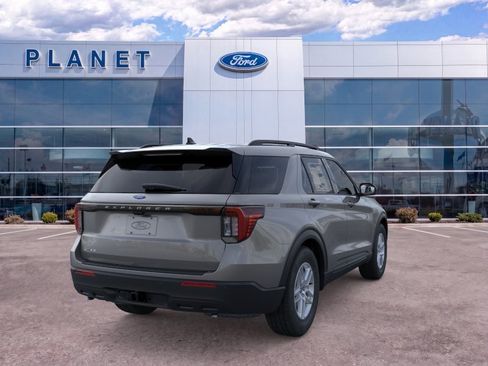 New 2026 Ford Explorer Active RWD image 10
