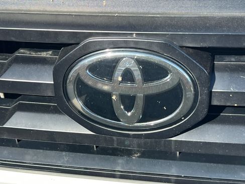 Used 2022 Toyota Tacoma SR RWD image 13