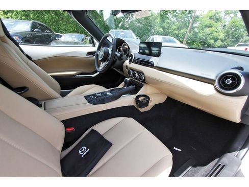 New 2026 MAZDA MX-5 Miata RF Grand Touring image 9