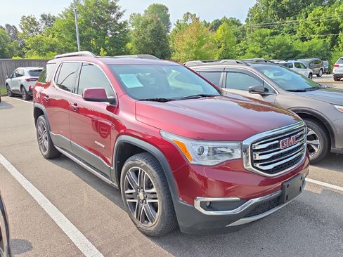 Used 2018 GMC Acadia SLT FWD image 2