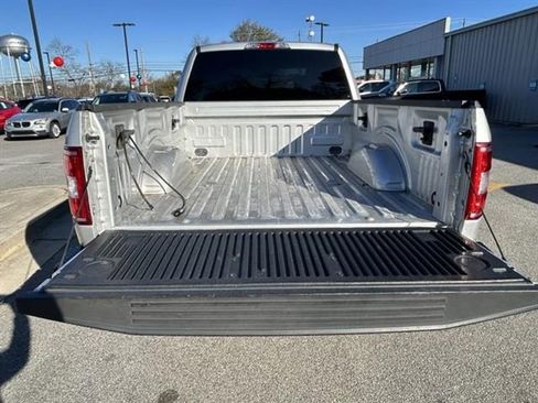 Used 2018 Ford F150 XLT w/ Equipment Group 302A Luxury image 11