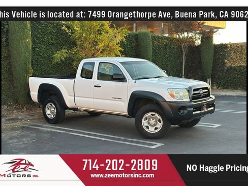 Used 2005 Toyota Tacoma PreRunner RWD image 1