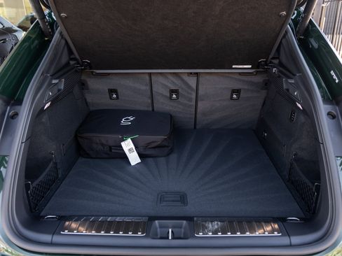 New 2025 Porsche Macan Electric image 39