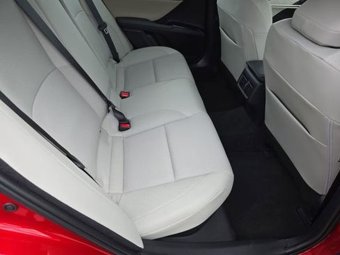 Used 2026 Toyota Camry XLE FWD image 12