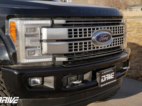 Used 2017 Ford F350 Platinum w/ Platinum Ultimate Package image 3