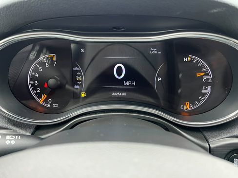 Used 2021 Jeep Grand Cherokee Limited w/ Trailer Tow Group IV image 17