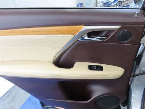 Used 2018 Lexus RX 350L FWD w/ Premium Package image 30