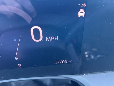 Used 2024 Buick Encore GX Sport Touring image 10