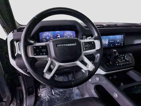 Certified 2020 Land Rover Defender 110 SE AWD/4WD image 11