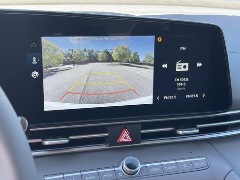 New 2025 Hyundai Elantra SEL image 23