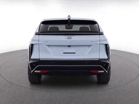 Certified 2024 Cadillac Lyriq Tech AWD/4WD image 4