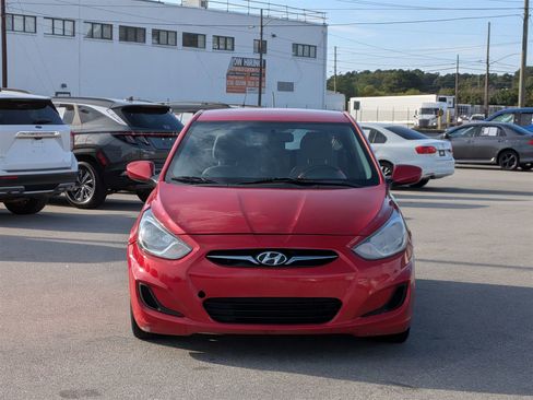Used 2014 Hyundai Accent GS image 8