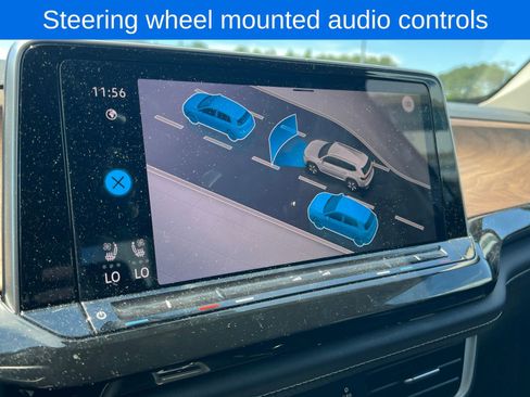Used 2026 Volkswagen Atlas SE w/ Black Wheel Package FWD image 8
