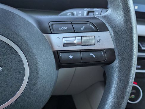 Used 2025 Hyundai Tucson SEL FWD image 25