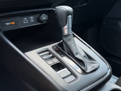 Certified 2024 Honda CR-V EX image 10